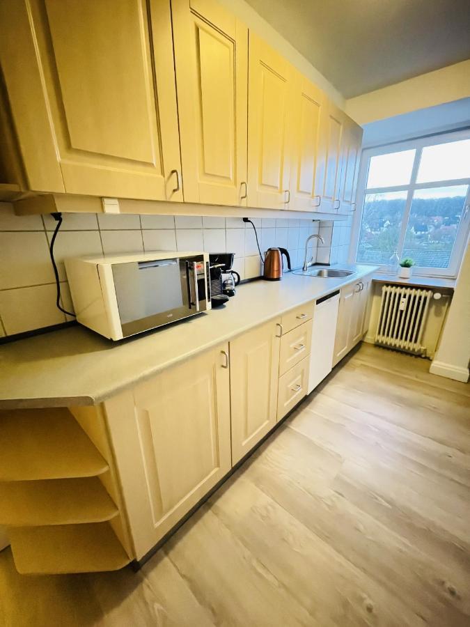 Aday - Modern 2 Bedroom Charming With Public Parking Apartment